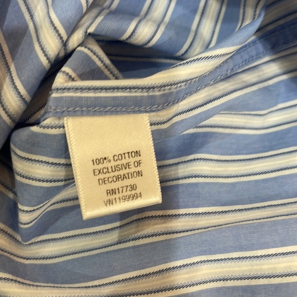 MOSSIMO SUPPLY CO. Striped Button down - XL (blue & white) - Picture 7 of 8